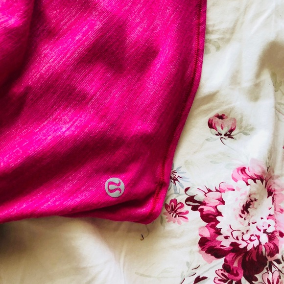 Free to be wild lululemon two in one tank - Picture 5 of 6